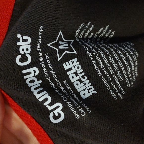 Women's Grumpy Cat Tee NWOT - Picture 4 of 5